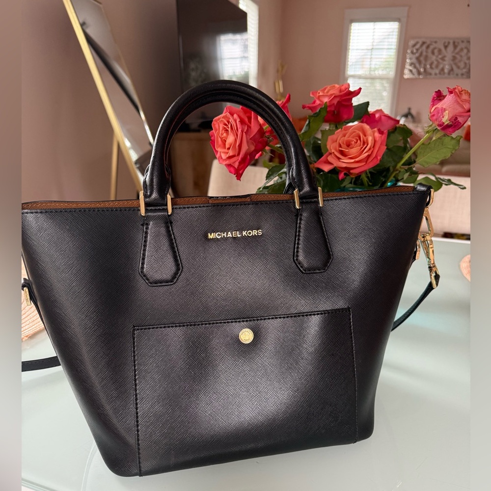 Michael Kors Black Saffiano Leather Tote Bag Satchel Convertible Crossbody